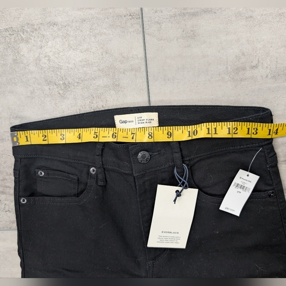 Gap Women's Crop Flair High Rise Black Wash Jeans Size 27 Petite NWT - Picture 5 of 11